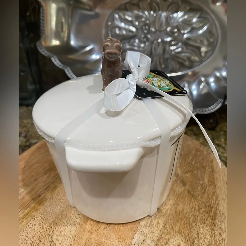 Rae Dunn Wizard of Oz TOTO figural covered ramekin/mini casserole- Brand new